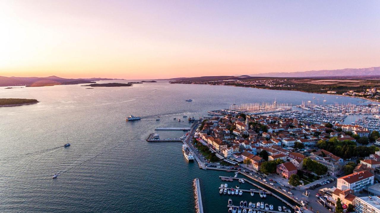 Apartment Tara Biograd Na Moru Esterno foto